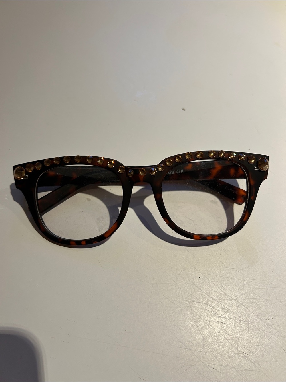 Tortoiseshell Studded Round Glasses
